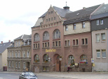 Blick auf das alte Rathaus mit Ratskeller in Neustädtel